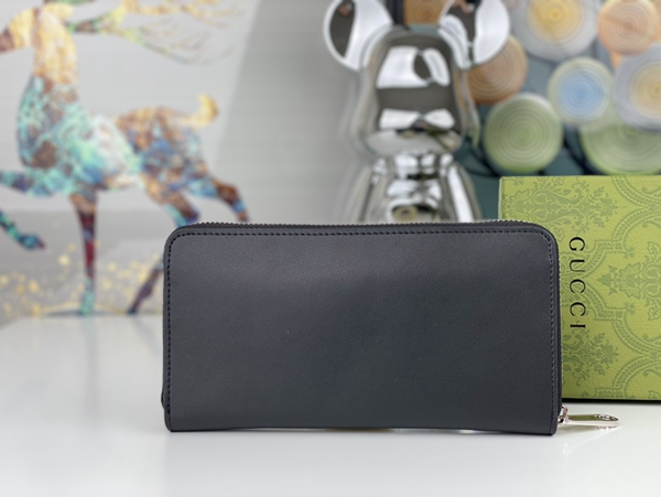 グッチ財布コピー背面デザイン